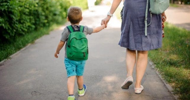 Tras autorizar las caminatas, el gobierno ratificó el decreto 420