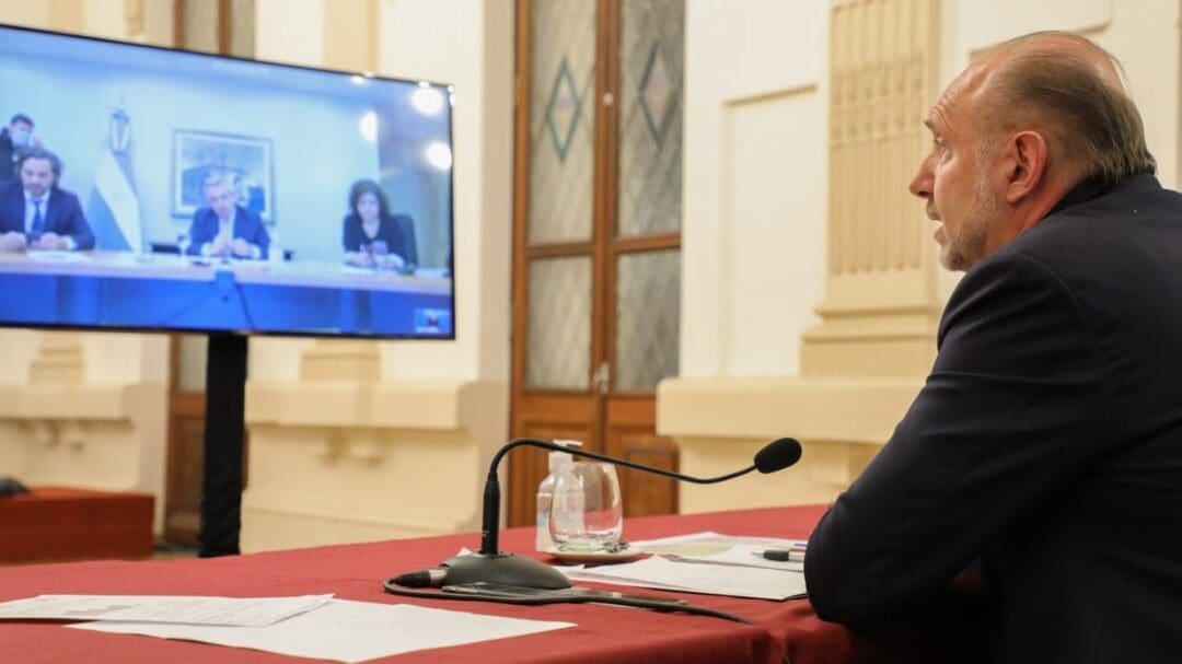 Covid-19: El gobernador evaluó junto al presidente el crecimiento en la curva de casos