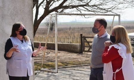 San Gregorio: El senador Enrico colabora en la recuperación de una Escuela Rural desvalijada en un robo