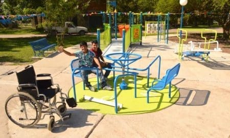 Bellatti impulsa programa de equipamiento urbano accesible y juegos adaptados en plazas, parques y paseos