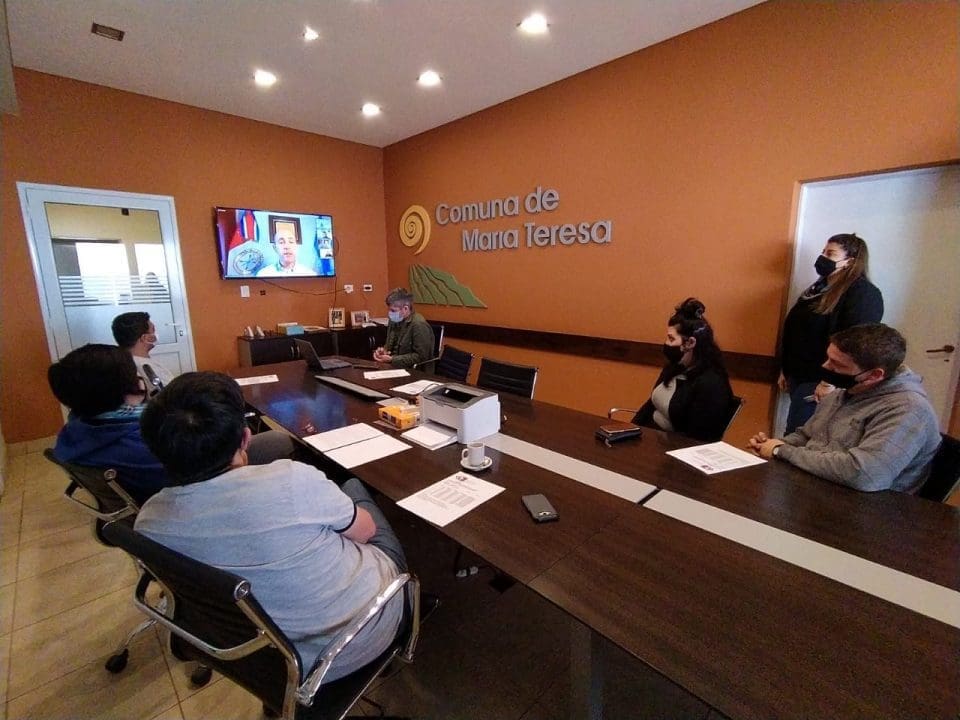 María Teresa: La comuna articula créditos con la provincia y empresas para generar empleo