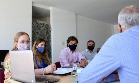 Hospitales y Samcos endeudados, comunas asfixiadas y gobierno provincial ausente