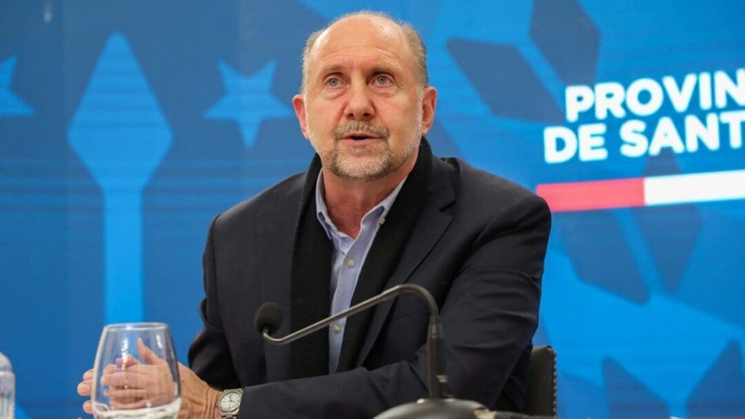 La provincia se adhirió al decreto nacional y restringirá la circulación en todo el territorio provincial