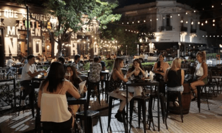 Covid-19: La provincia autorizó la extensión del horario laboral de bares y restaurantes.