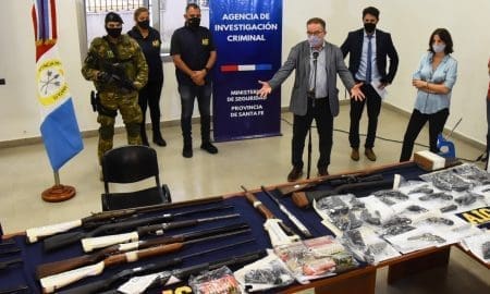 La Agencia de Investigación Criminal desbarató una banda criminal dedicada a la venta de armas en el mercado ilegal