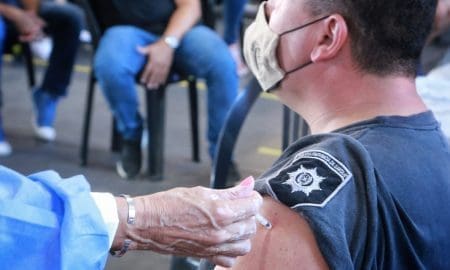 Si una persona que tuvo Covid-19 es vacunada, queda con inmunidad permanente