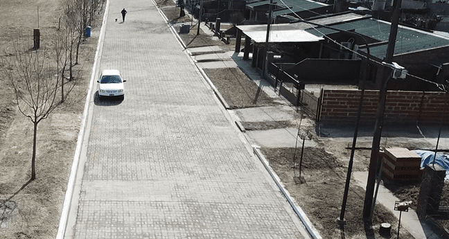 Melincué: Con adoquines de la bloquera comunal se pavimentan calles en San Ubano
