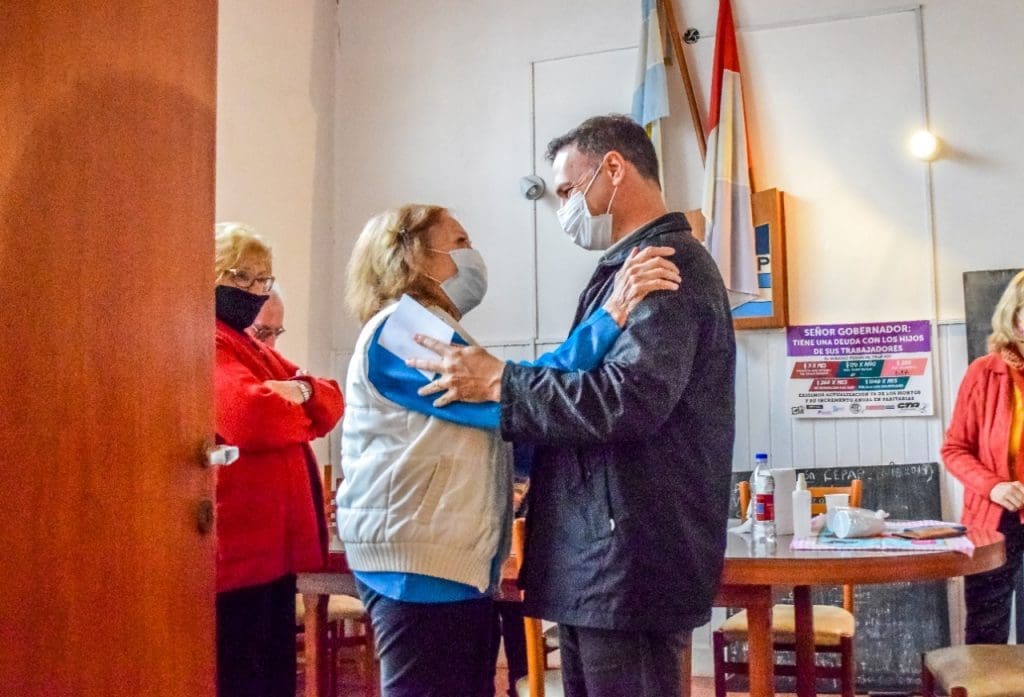 Rufino: El senador Enrico apoya al mantenimiento de los centros de tercera edad