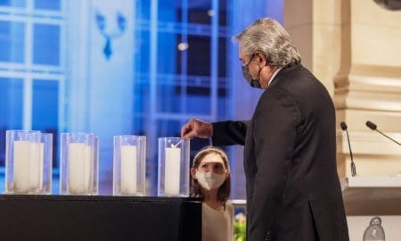 El Presidente rindió homenaje a las víctimas de la pandemia y convocó a "construir sin divisiones"