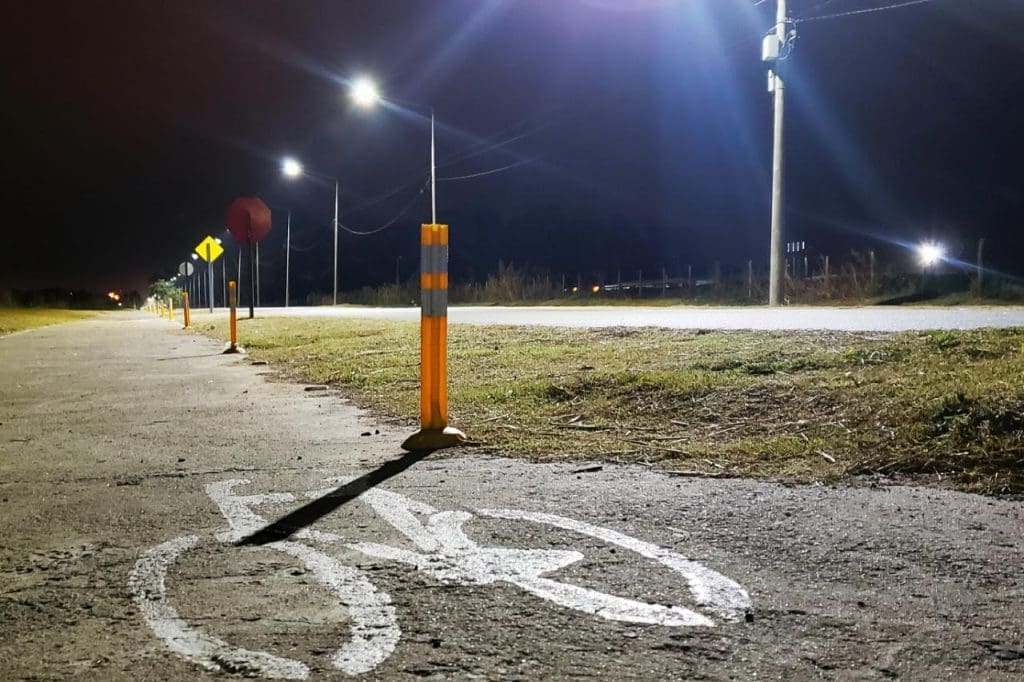 Venado Tuerto: Se inauguró la nueva iluminación LED en Av. Alem Venado Tuerto: Se inauguró la nueva iluminación LED en Av. Alem