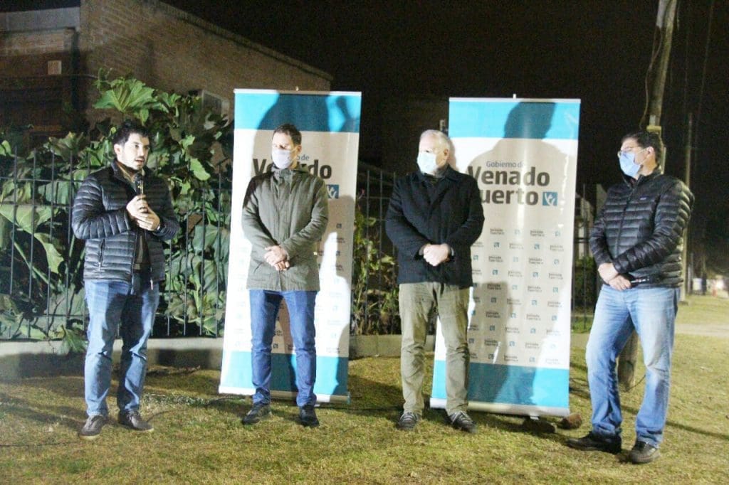 Venado Tuerto: Se inauguró la nueva iluminación LED en Av. Alem Venado Tuerto: Se inauguró la nueva iluminación LED en Av. Alem