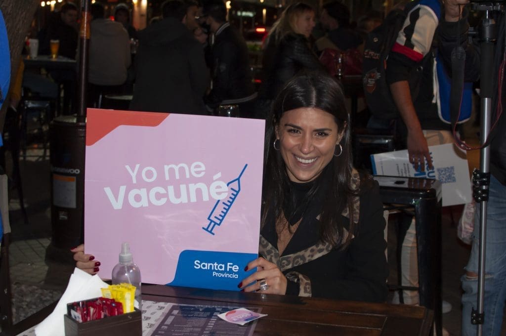 Covid-19: La provincia profundiza la búsqueda de personas de 18 a 29 años para que se sumen a la campaña de vacunación Covid-19: La provincia profundiza la búsqueda de personas de 18 a 29 años para que se sumen a la campaña de vacunación