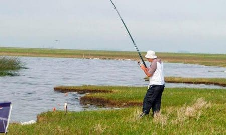 Enrico refuerza su apoyo a la actividad pesquera y solicita que se otorguen las licencias de guías de pesca