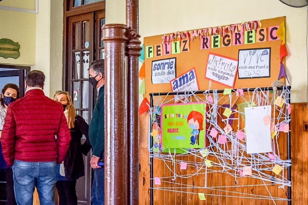 Enrico visitó Maggiolo y apoyó a las instituciones y obras comunales