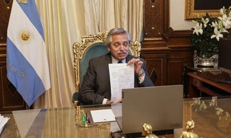 Aprobaron el primer lote de la Sputnik de producción argentina