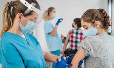 Comienza la vacunación en adolescentes: Las preguntas más frecuentes