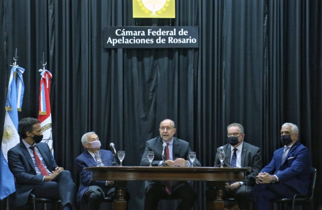 Omar Perotti envió a la Legislatura el pliego de 14 candidatos a jueces provinciales