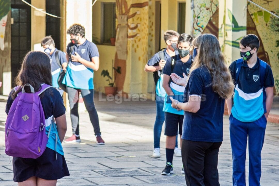 La provincia determinó un nuevo protocolo sanitario para instituciones educativas