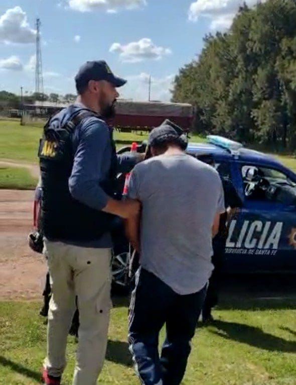 Sancti Spítitu: Detuvieron a quien sería el autor del incendio de los móviles policiales