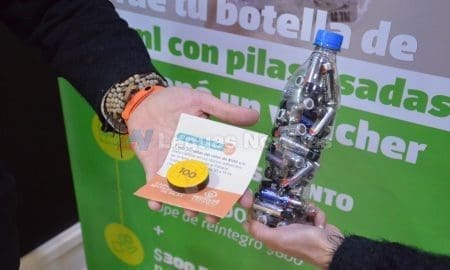 Venado Tuerto: Plaza Hogar se suma a la campaña de recolección de pilas de "Reciclar Venado" ofreciendo un voucher de descuento y ecomonedas