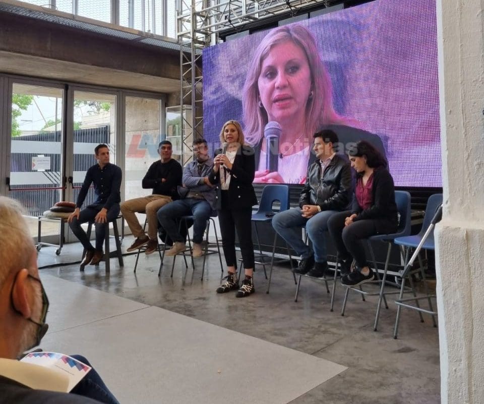 Sacnun con vecinos del Barrio El Pozo de Santa Fe y en un encuentro de mutuales y cooperativas Sacnun con vecinos del Barrio El Pozo de Santa Fe y en un encuentro de mutuales y cooperativas