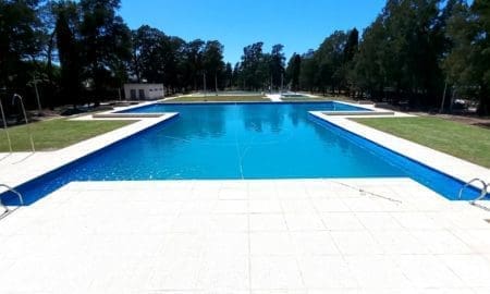 La provincia inauguró las piletas del balneario de Rufino