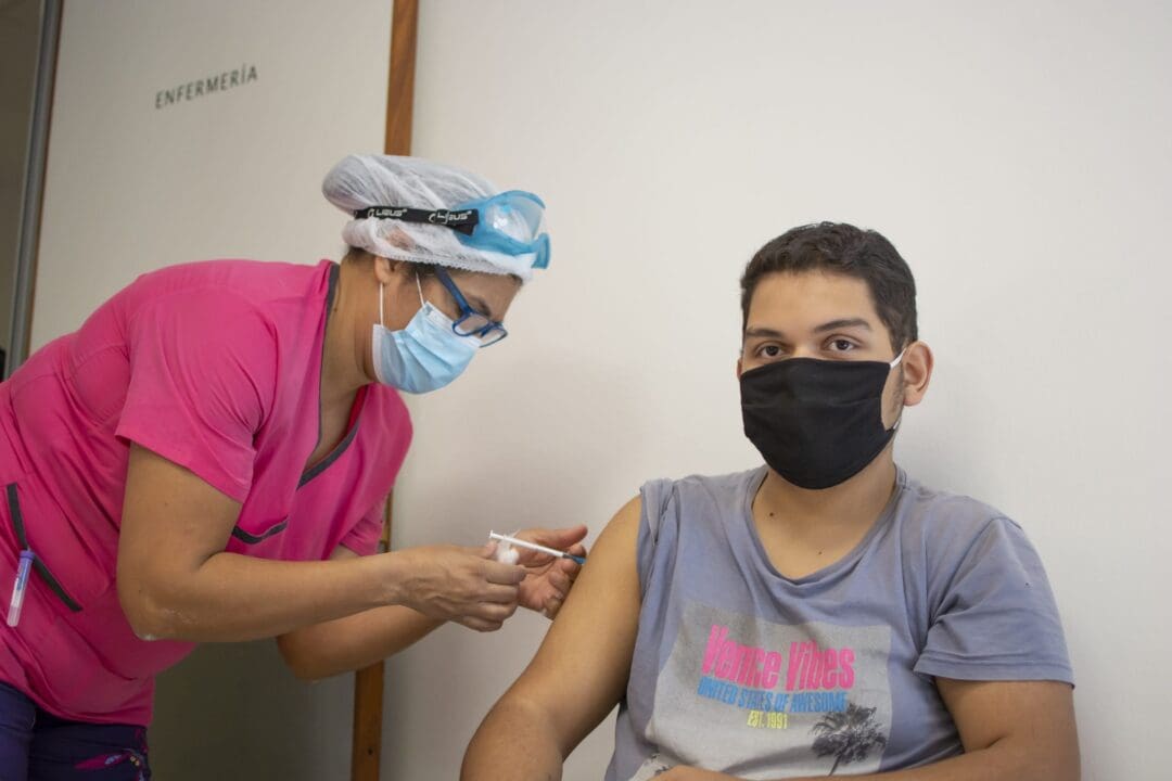 La provincia elaboró el nuevo protocolo para la prevención y control del coronavirus en las aulas