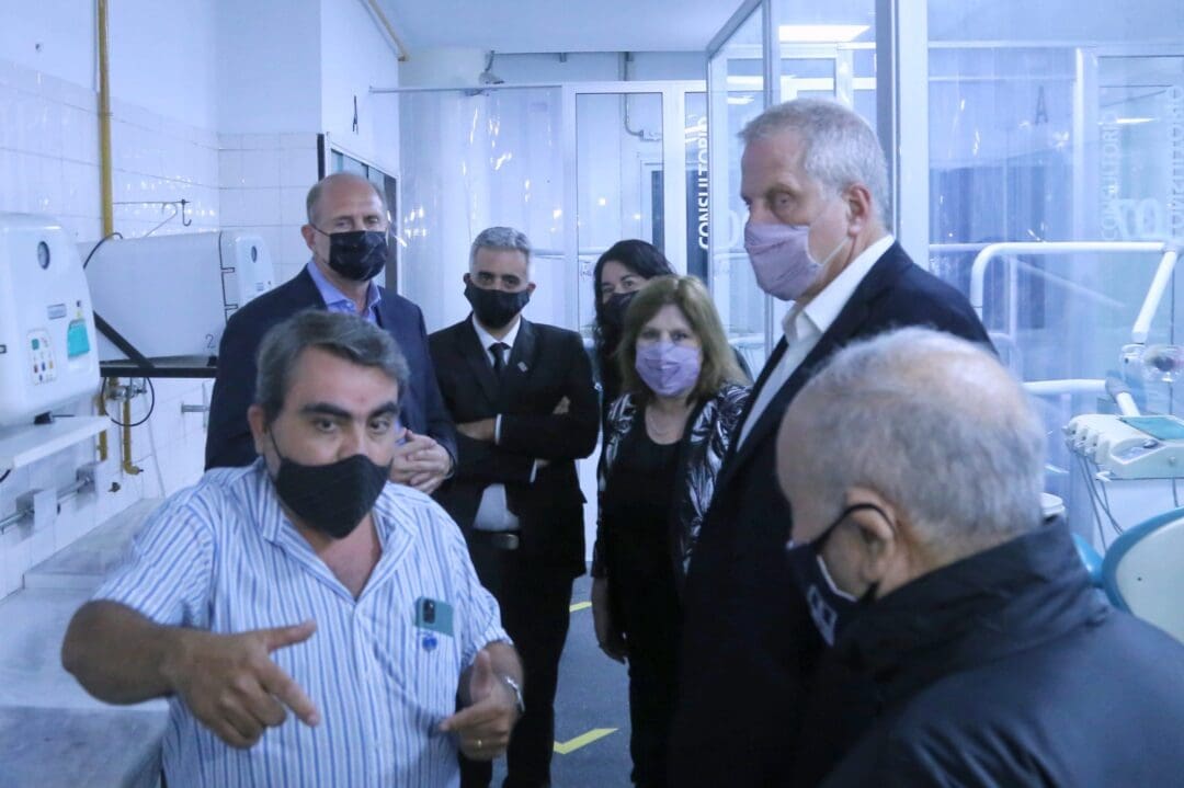 Perotti participó junto a Perczyk de la inauguración de una residencia universitaria en Rosario