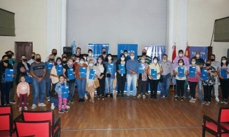 La provincia entregó viviendas y escrituras en los departamentos San Jerónimo y General López