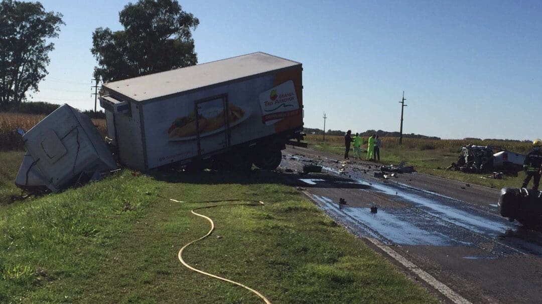Viernes trágico en Ruta 8: Mueren dos personas en dos accidentes durante la mañana