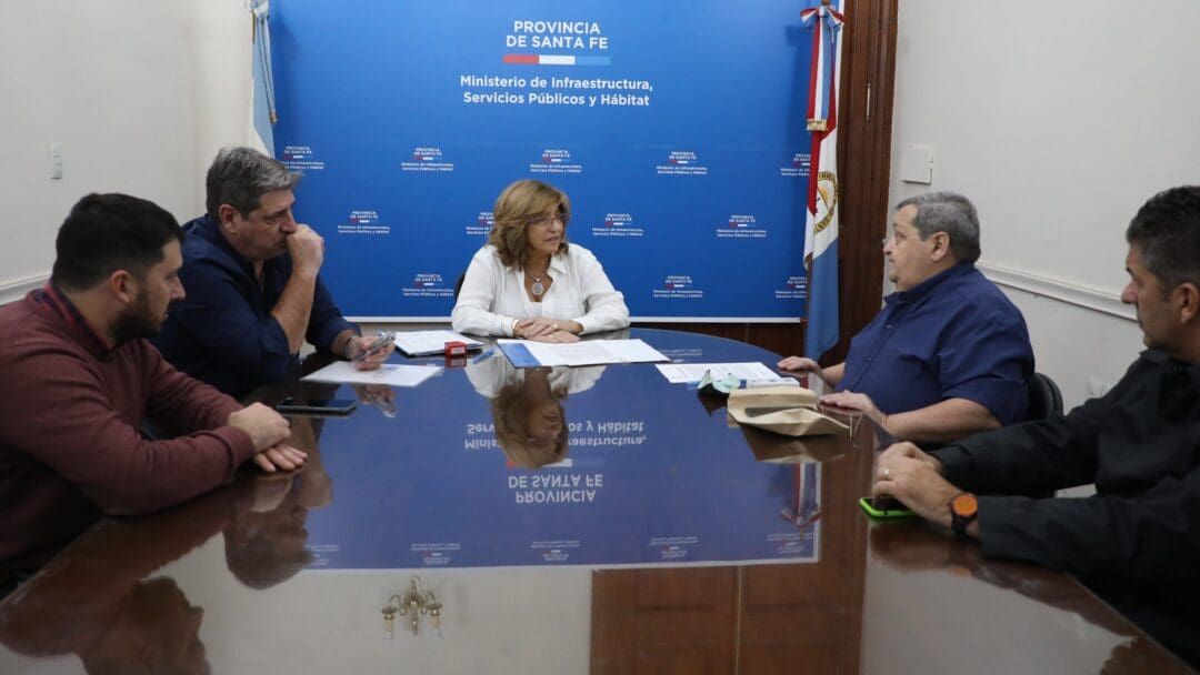 La provincia entregó más de 135 millones de pesos para obras de saneamiento