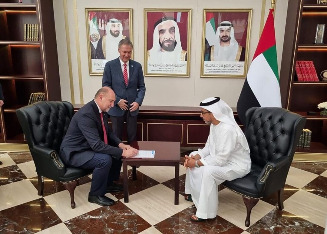 Perotti presentó el proyecto del Acueducto Biprovincial Santa Fe – Córdoba al Fondo de Abu Dhabi Perotti presentó el proyecto del Acueducto Biprovincial Santa Fe – Córdoba al Fondo de Abu Dhabi