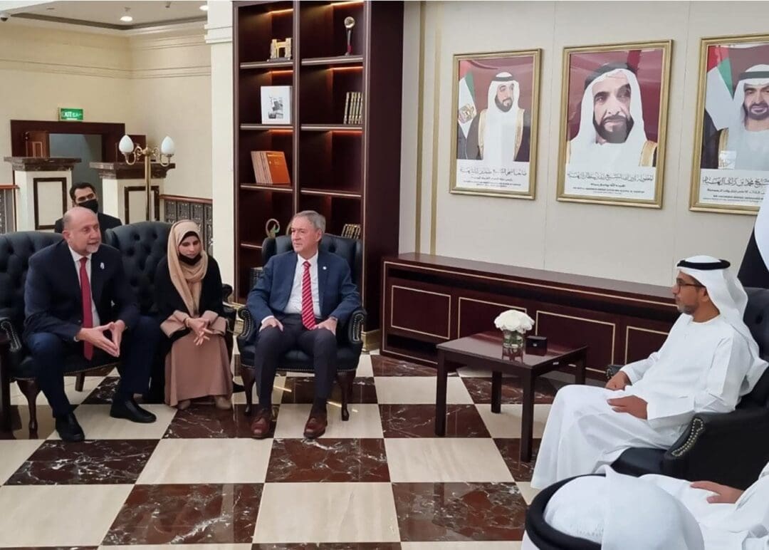Perotti presentó el proyecto del Acueducto Biprovincial Santa Fe – Córdoba al Fondo de Abu Dhabi Perotti presentó el proyecto del Acueducto Biprovincial Santa Fe – Córdoba al Fondo de Abu Dhabi