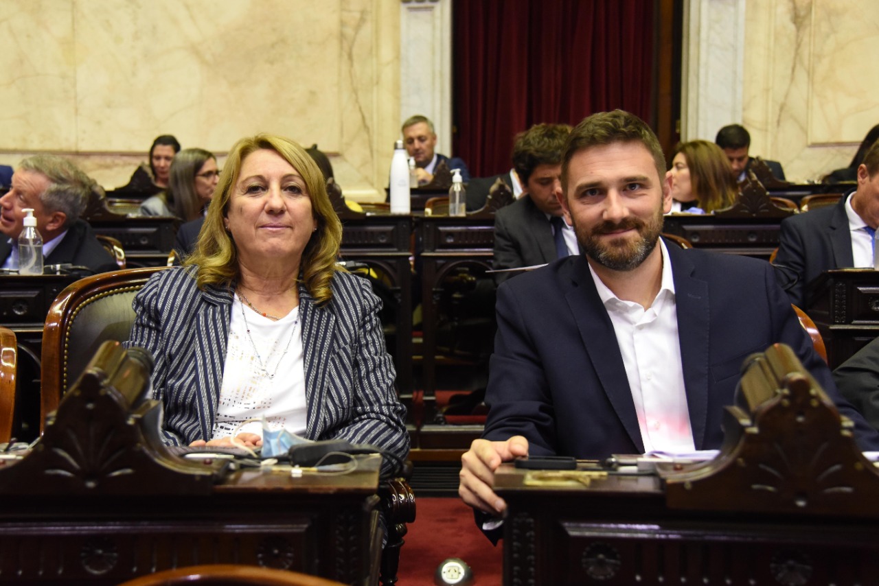 Diputados Mónica Fein y Enrique Estévez