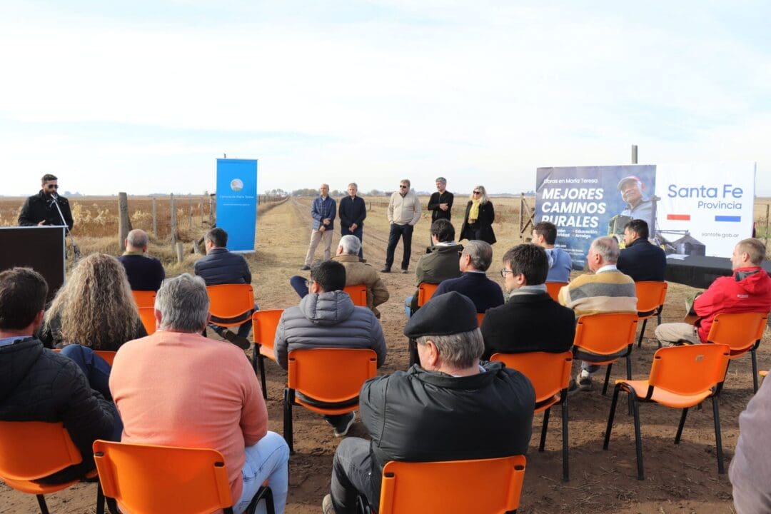 La provincia avanza con la implementación del programa Caminos de la Ruralidad en el departamento General López La provincia avanza con la implementación del programa Caminos de la Ruralidad en el departamento General López