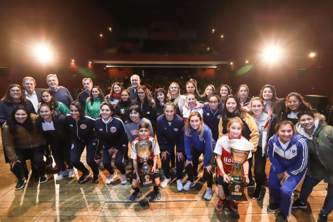 Omar Perotti presentó la Copa Santa Fe Provincia Deportiva 2022 de Fútbol
