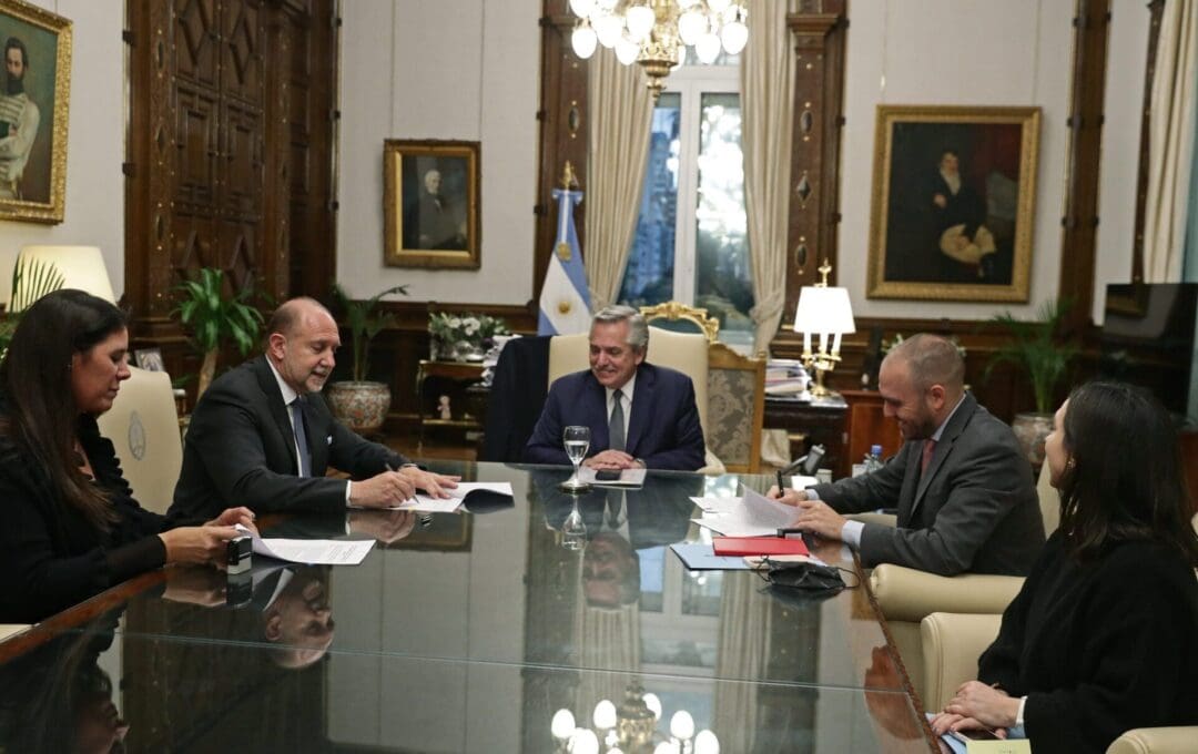 Provincia y Nación firmaron los convenios para regularizar la deuda de coparticipación