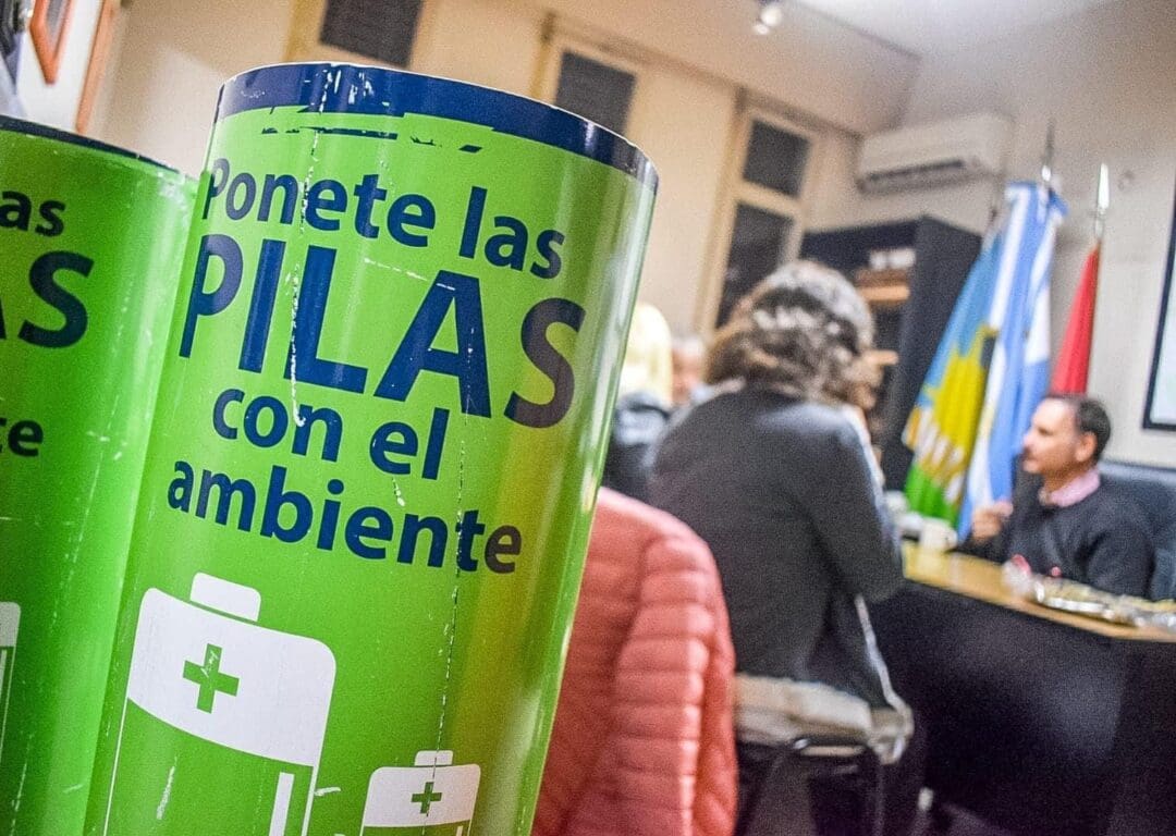 Carreras siempre presente en la agenda del senador Enrico