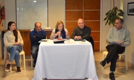Villa Cañás: El municipio entregó 3.5 millones de pesos correspondientes al FAE