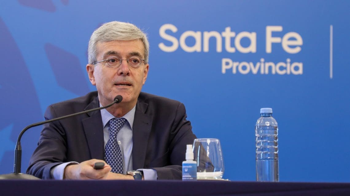 En Santa Fe la paritaria le sigue ganando a la inflación y es una de las pocas provincias que ya pagó el aguinaldo En Santa Fe la paritaria le sigue ganando a la inflación y es una de las pocas provincias que ya pagó el aguinaldo