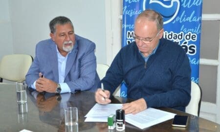 Villa Cañás: Firma de convenio con el Banco Santa Fe