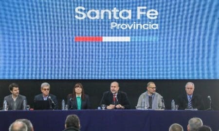 Deuda histórica: Omar Perotti se reunió con intendentes y presidentes comunales
