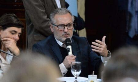 Lewandowski: “Es necesario que el Estado esté presente con políticas activas para reconvertir el tejido social”