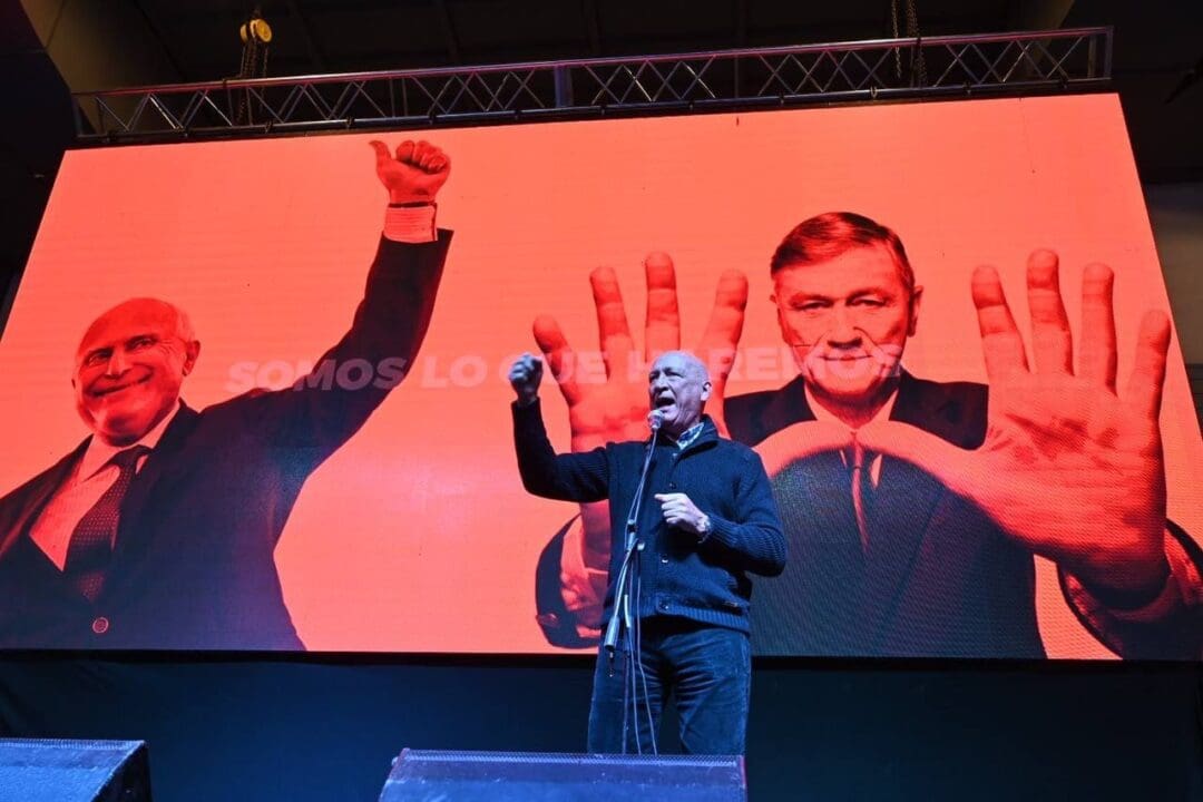 El Socialismo dió un fuerte mensaje de unidad y vocación de futuro en un multitudinario locro en Rosario