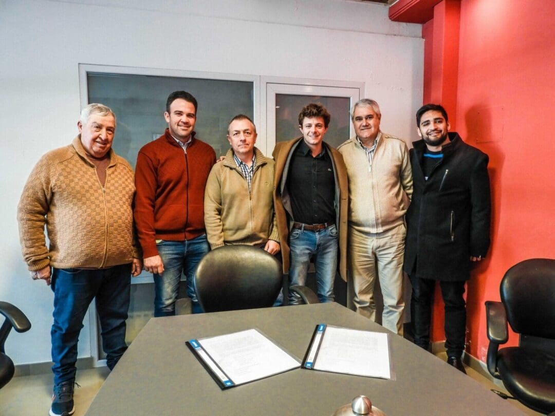 Teodelina: Se firmó el contrato de comodato para la sede de la UNNOBA