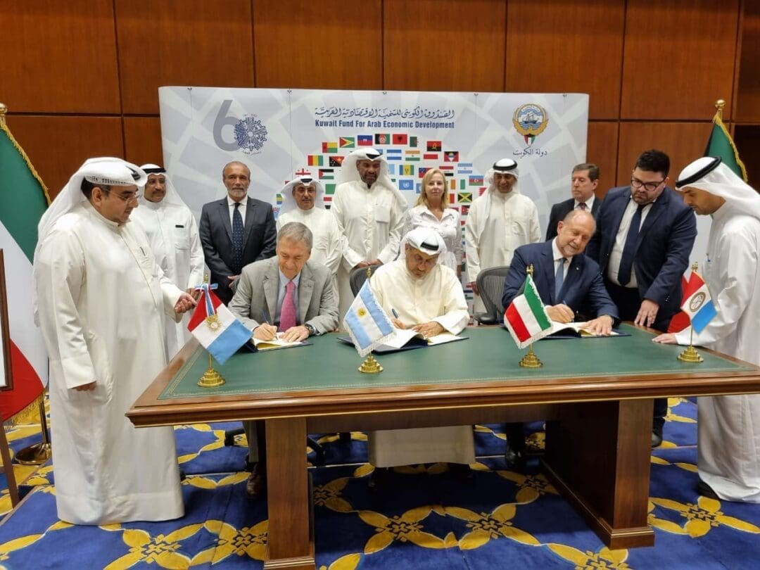 Acueducto Santa Fe-Córdoba: Perotti firmará el convenio de garantía entre la República Argentina y el fondo Kuwaití Acueducto Santa Fe-Córdoba: Perotti firmará el convenio de garantía entre la República Argentina y el fondo Kuwaití