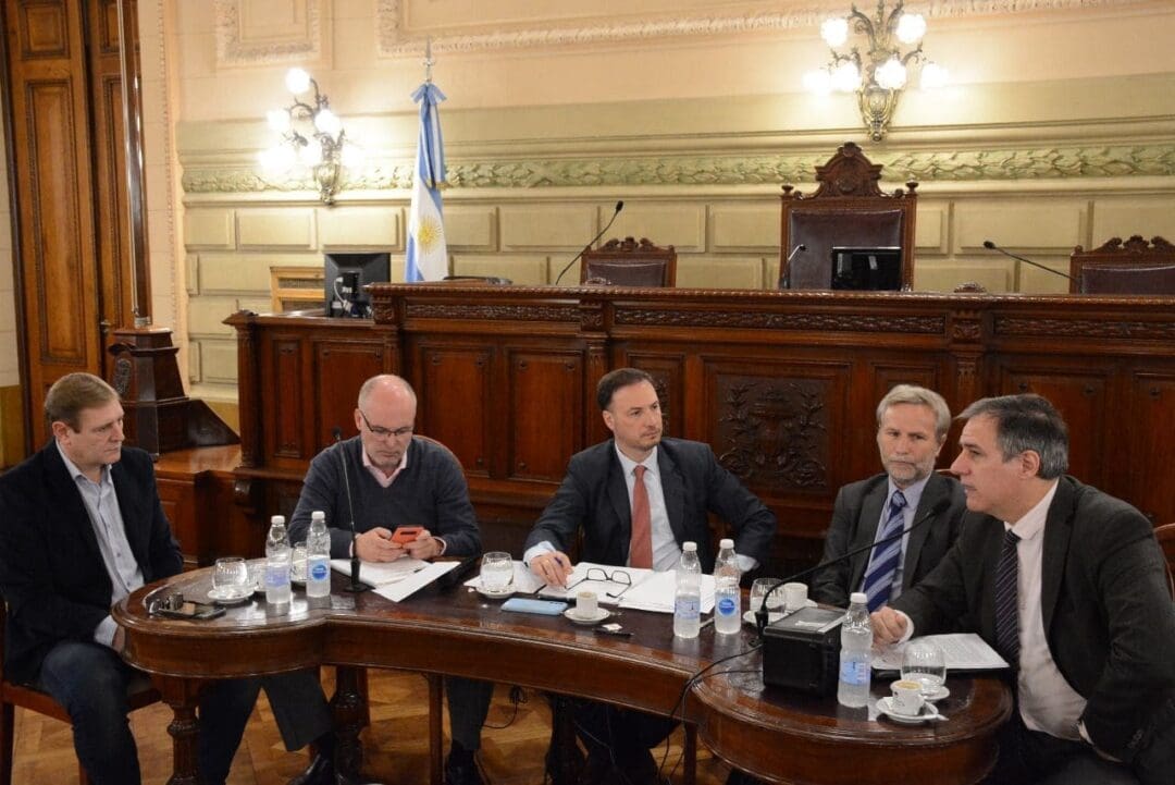 Estafas virtuales: El senador Enrico solicitó medidas de seguridad a las autoridades bancarias
