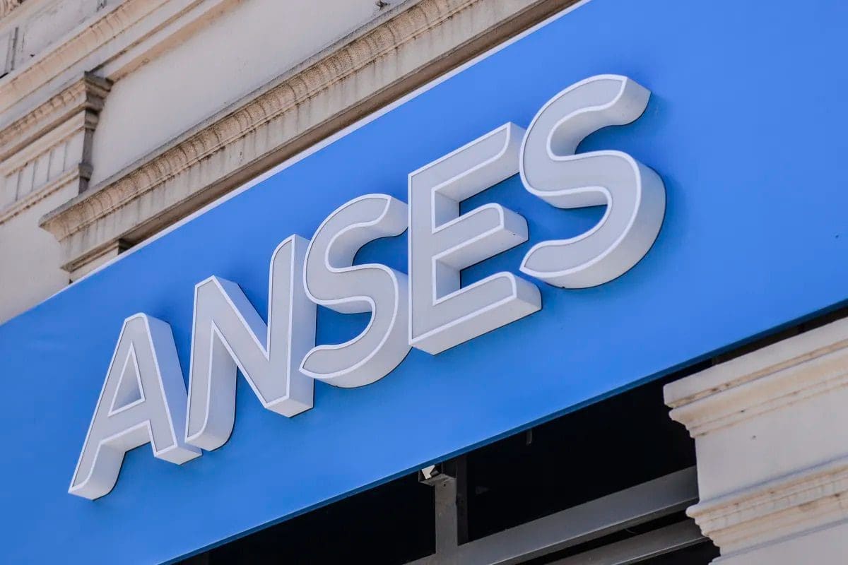 Las jubilaciones de la ANSES subirán un 15.53% en septiembre y se pagará un bono durante tres meses