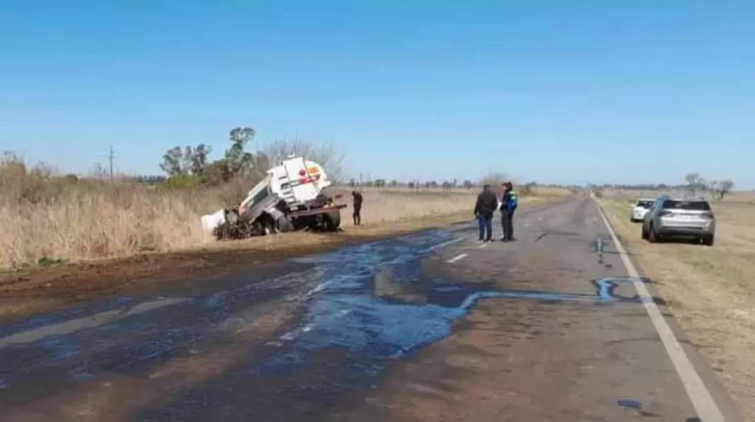 Alerta Ruta 33: Un muerto por choque entre un camión y una camioneta, la ruta permanece cortada