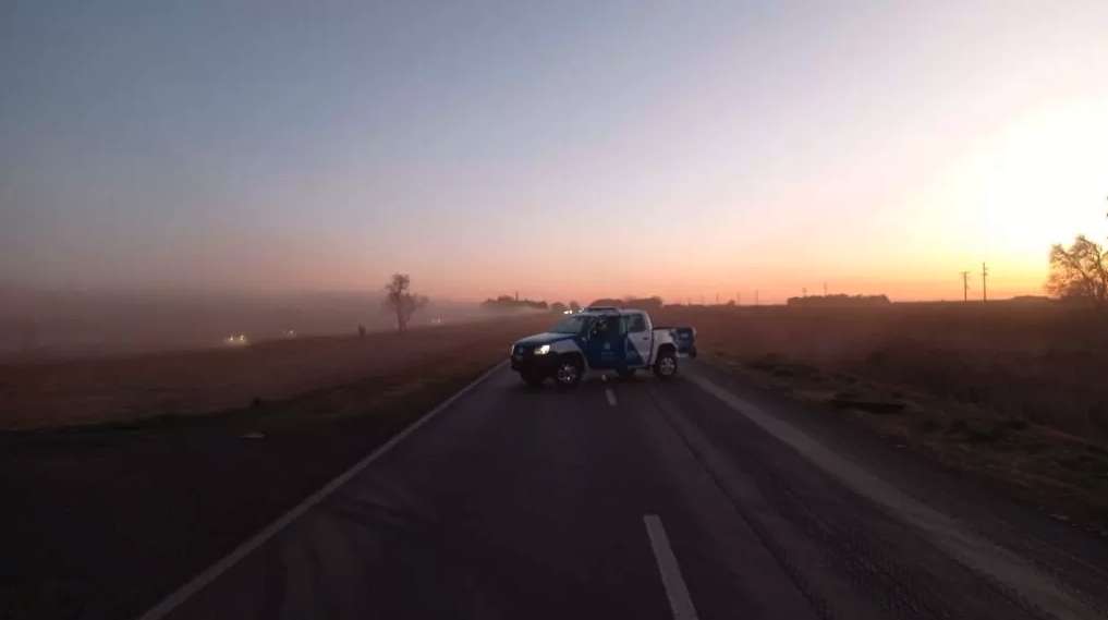 Alerta Ruta 33: Un muerto por choque entre un camión y una camioneta, la ruta permanece cortada Alerta Ruta 33: Un muerto por choque entre un camión y una camioneta, la ruta permanece cortada